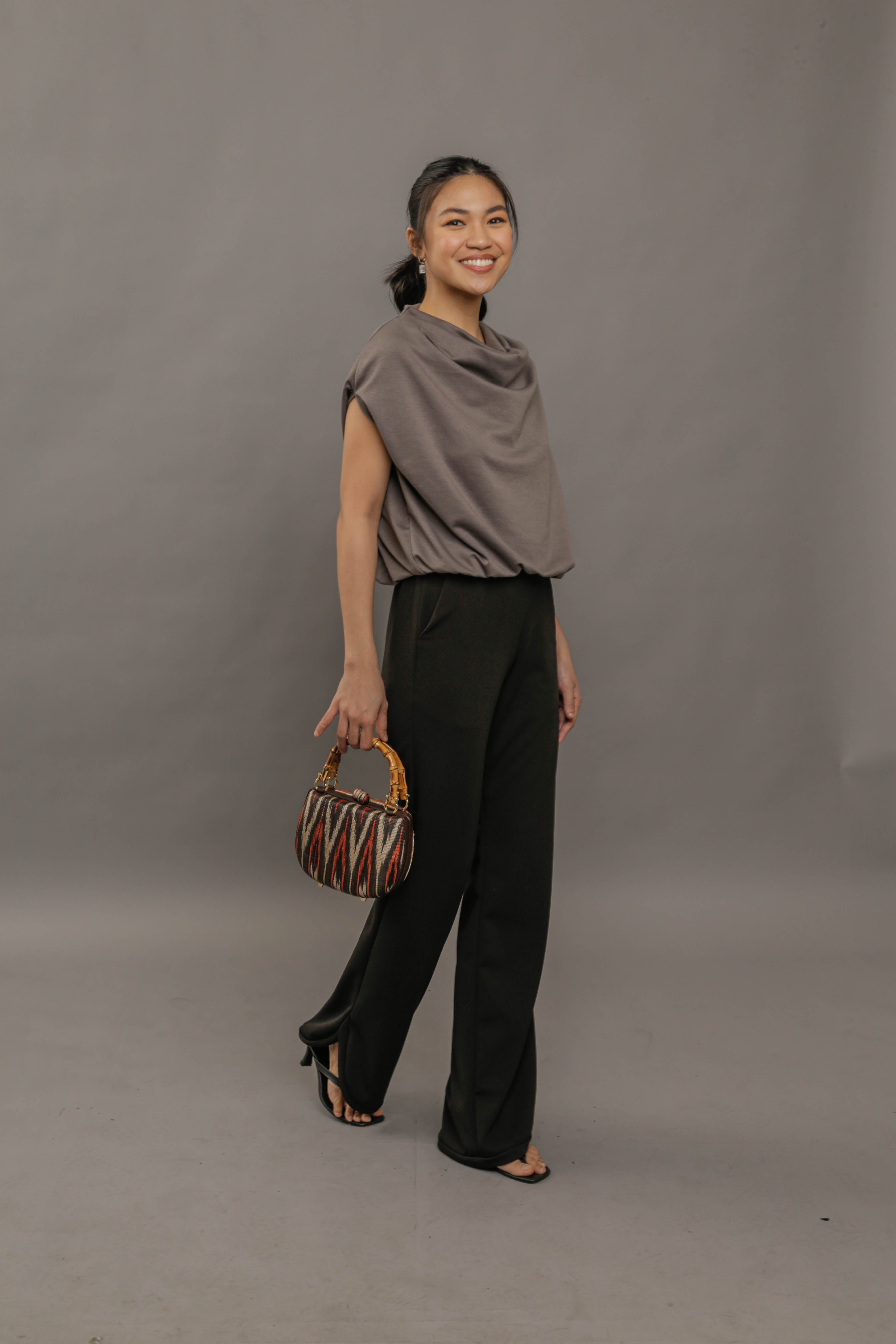 SIDE SLIT FLARE PANTS